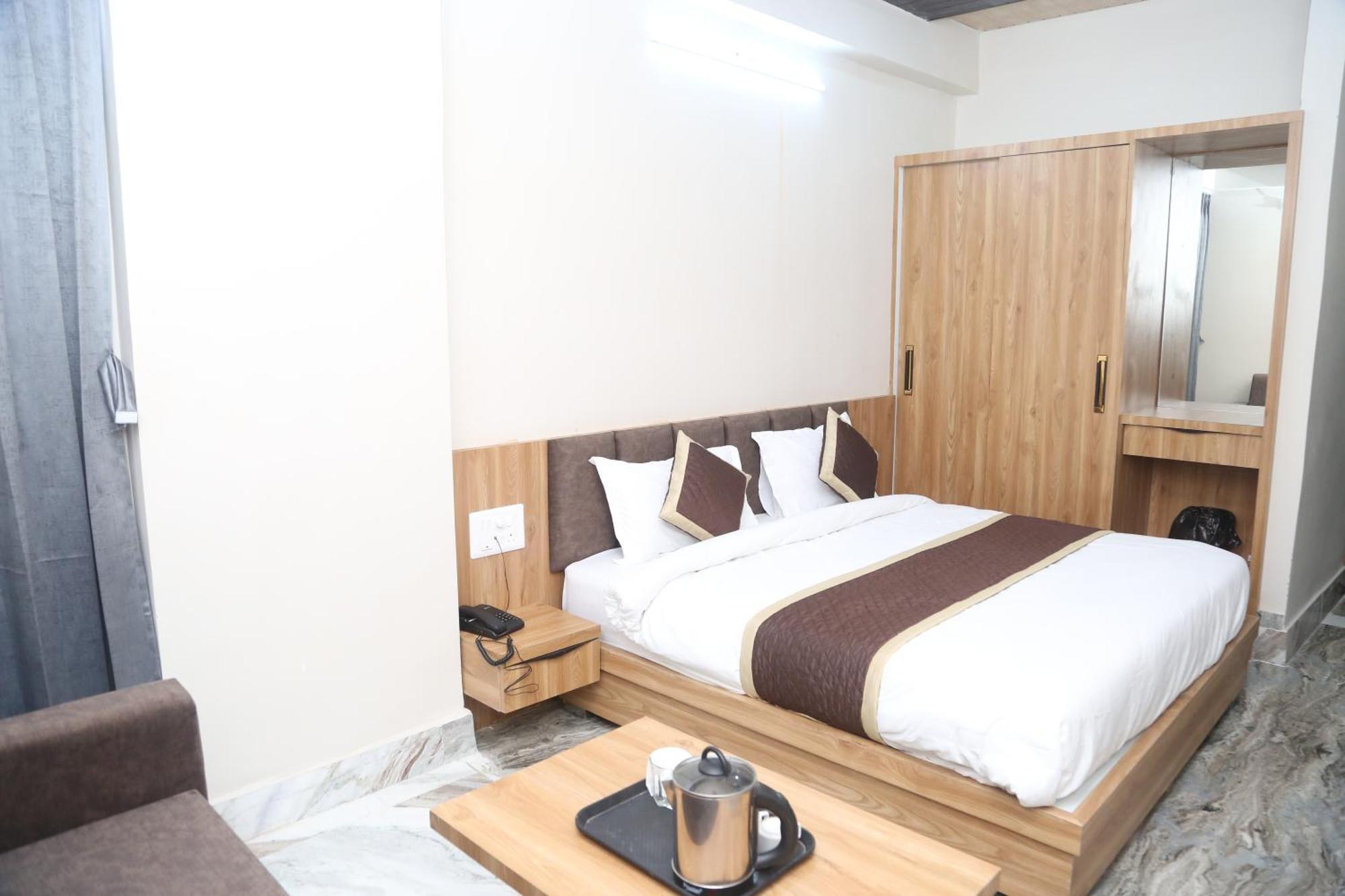 Hotel Kirti Plaza Chittorgarh Dış mekan fotoğraf