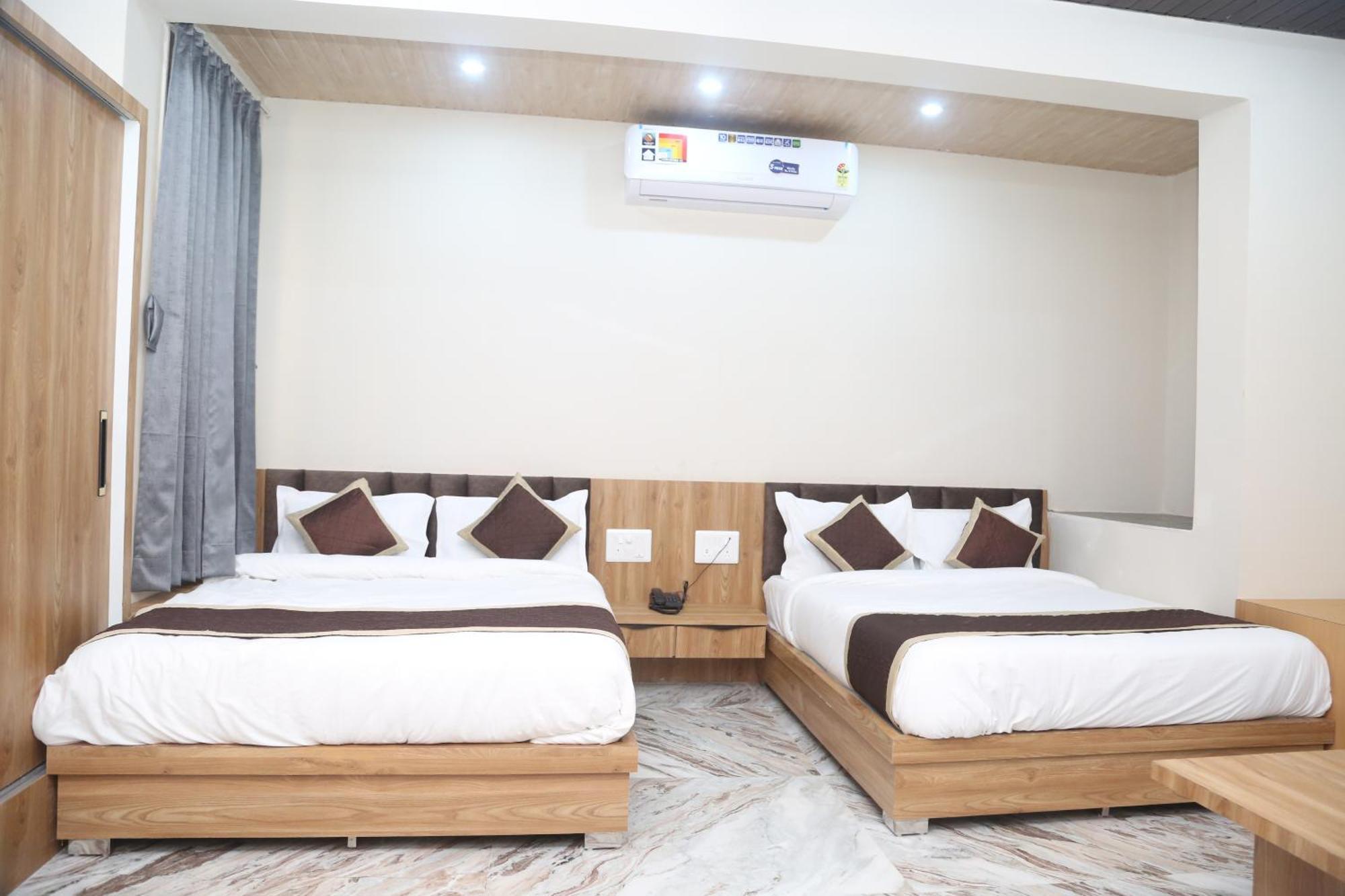 Hotel Kirti Plaza Chittorgarh Dış mekan fotoğraf