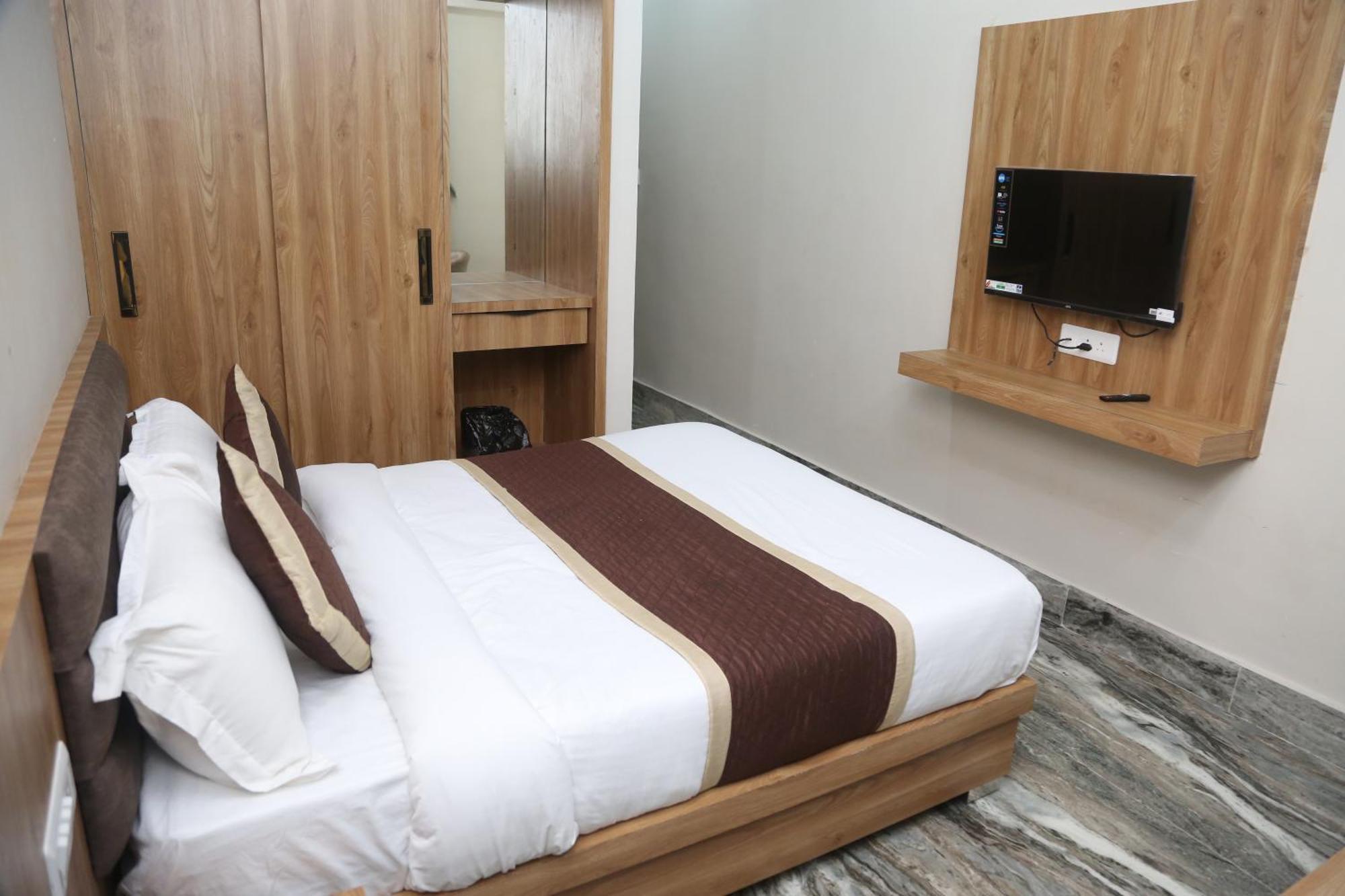 Hotel Kirti Plaza Chittorgarh Dış mekan fotoğraf