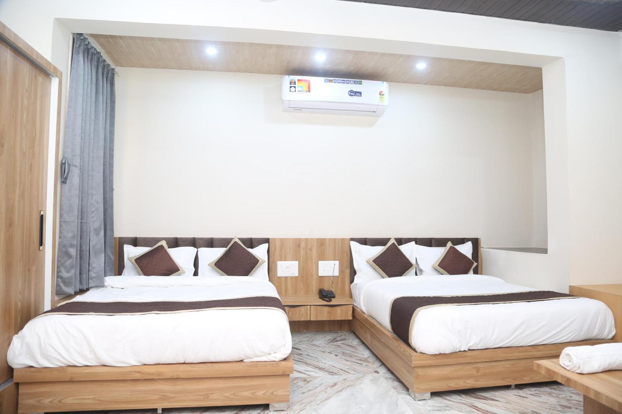 Hotel Kirti Plaza Chittorgarh Dış mekan fotoğraf