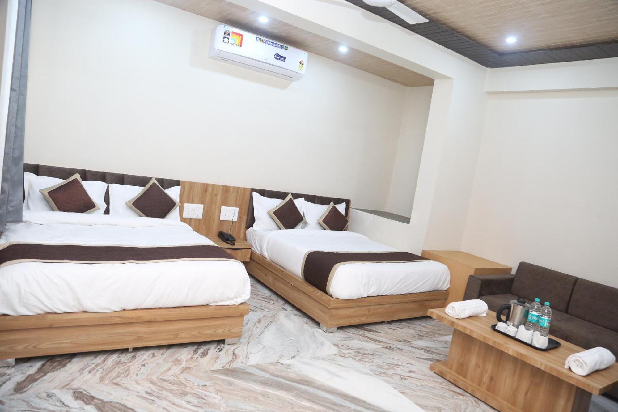 Hotel Kirti Plaza Chittorgarh Dış mekan fotoğraf
