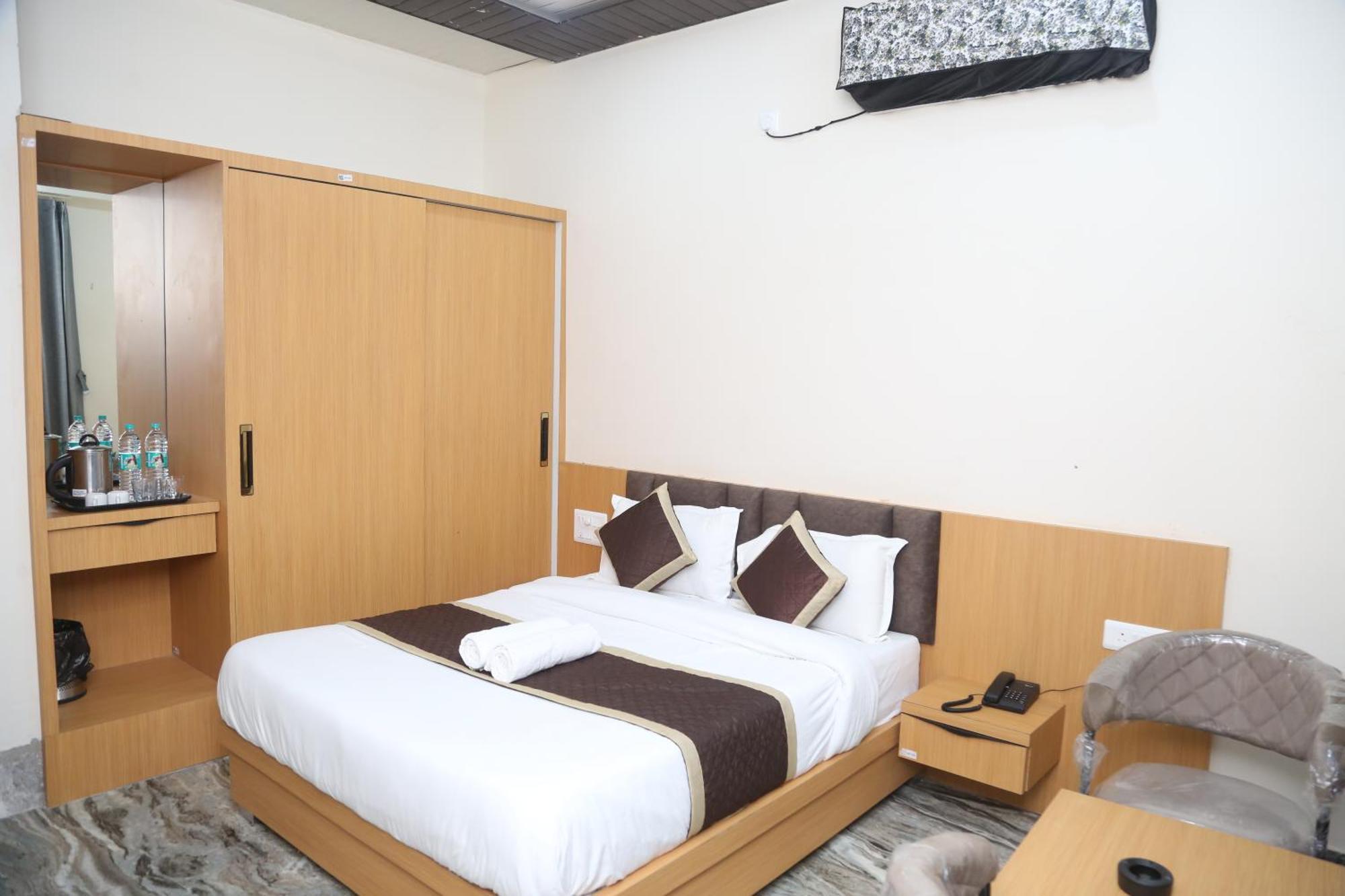 Hotel Kirti Plaza Chittorgarh Dış mekan fotoğraf